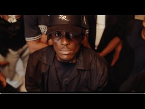 Kofi Mole – Win ft Kwesi Arthur (Official Video)